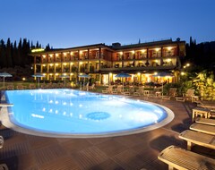 Khách sạn Villa Madrina Lovely And Dynamic Hotel (Garda, Ý)