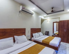 Hotel Sky (Dwarka, Indien)