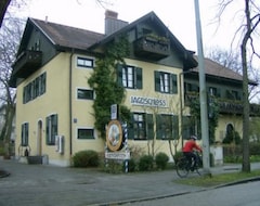 Hotel Jagdschloss (Munich, Germany)