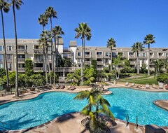 Hotel Beachfront Oceanside Condo W/ Pool & Hot Tub! (Oceanside, Sjedinjene Američke Države)