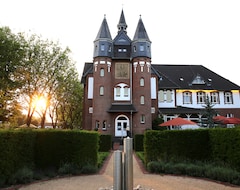 Khách sạn Palace St. George (Monchengladbach, Đức)