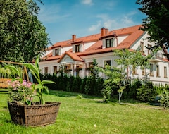 Khách sạn Pod Kolumnami (Pilica, Ba Lan)