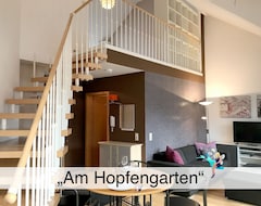 Cijela kuća/apartman Great 2 Bedroom Duplex With A Large Balcony And Private Parking Space (Bodolz, Njemačka)