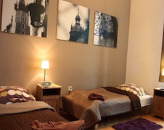 Otel Sleeping In Krakow Apartments (Krakov, Polonya)