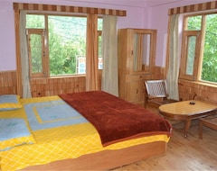 Otel Bhoomi Holiday Home (Compass Cottage) (Manali, Hindistan)