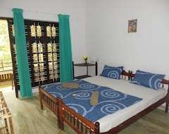 Khách sạn Cliff Lounge Guesthouse (Varkala, Ấn Độ)