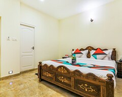 Hotelli FabExpress Royal Hideway Resort Pudumund (Udhagamandalam, Intia)