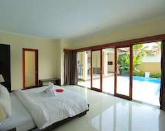Otel Putri Bali Villa - Seminyak (Seminyak, Endonezya)