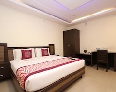 Khách sạn Capital O 1435 Hotel Millennium Plaza (Bengaluru, Ấn Độ)