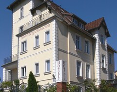Otel Bergschlösschen (Buckow, Almanya)