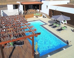 Cijela kuća/apartman Villa Olive, 2 private pools ! Pure luxury in a unique desert landscape ! (Puerto del Rosario, Španjolska)