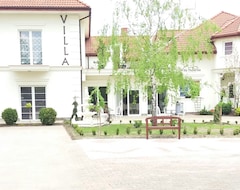 Hotelli Villa Hubertus (Kutno, Puola)
