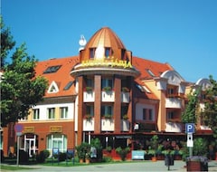 Khách sạn Hotel Járja (Hajduszoboszlo, Hungary)