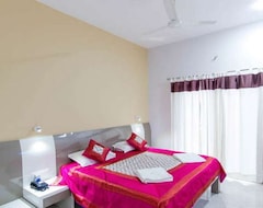 Hotel Sourav Lodge (Brahmapur, India)