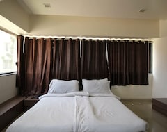 Hotel Ellora Park (Pune, India)