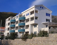Khách sạn Bella Vista (Budva, Montenegro)