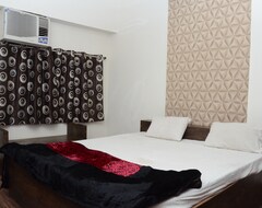 Hotel Kanchan Bedi Bar (Chhindwara, India)