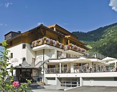 Hotel Gratz Großarl (Großarl, Austria)