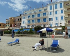 Khách sạn La Balnearia (Alassio, Ý)