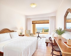 La Riviera & Aqua Park Grecotel Luxury Resort (Kastro, Yunanistan)