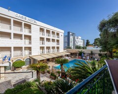 Hotel Oasis (Perama, Greece)