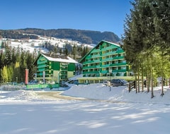 Khách sạn The Alpine Club (Schladming, Áo)
