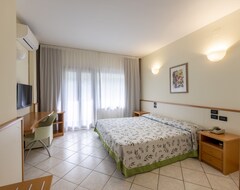 Khách sạn Hotel degli Ulivi (Vieste, Ý)