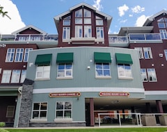 Khách sạn Sunset Resorts Canmore and Spa (Canmore, Canada)