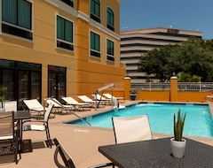 Khách sạn Plus JFK Inn & Suites (Houston, Hoa Kỳ)