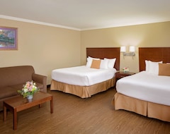 Hotel Best Western Plus New Englander Motor Inn (Bennington, USA)