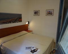 Khách sạn Hotel Sole e Mare (Lido di Camaiore, Ý)