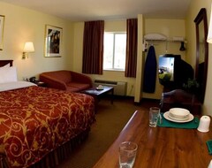 Hotel Intown Suites Extended Stay Bowling Green Tn (Bowling Green, USA)