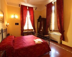 Hotel Tourist House Liberty (Florence, Italy)