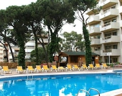 Hotel Almonsa Playa (Salou, Spain)