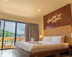Hotelli Park 38 Hotel - Sha Plus (Phuket-Town, Thaimaa)