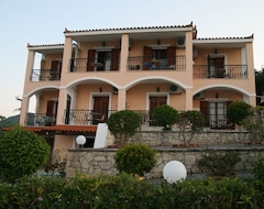 Hotel Villa Contessa (Xirokastelo, Grecia)
