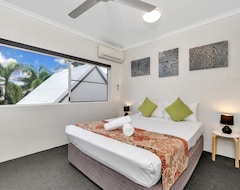 Khách sạn Titree Village Holiday Apartments (Port Douglas, Úc)