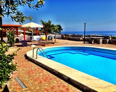 Hotel Filoxenia Villa (Koutsounari, Greece)