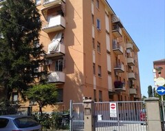 Khách sạn Affittacamere Piazza Grande (Bologna, Ý)