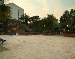 Otel Bumi Surabaya City Resort (Surabaya, Endonezya)