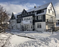 Khách sạn Hotel Nuhnetal (Winterberg, Đức)