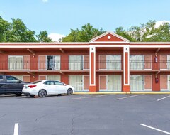 OYO Hotel Mustang Silver Spring FL (Silver Springs, Sjedinjene Američke Države)