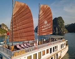 Khách sạn Violet Cruise - Heritage Line (Hạ Long, Việt Nam)