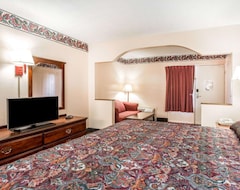 Hotel Econo Lodge McDonough (McDonough, USA)