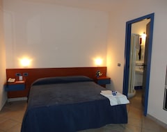 Khách sạn 1000 Miglia (Monteroni d'Arbia, Ý)