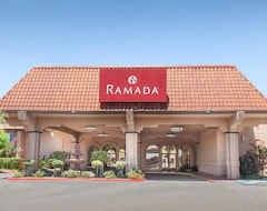 Hotel Ramada By Wyndham Fresno North (Fresno, Sjedinjene Američke Države)