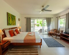 Khách sạn Le Tropique Villa (Grand' Anse, Seychelles)