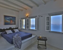 Hotel Cori Rigas Suites (Fira, Greece)