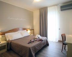 Khách sạn Hotel Le Ginestre Family & Wellness (Vieste, Ý)