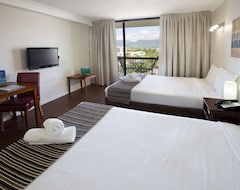 Khách sạn Cairns Plaza Hotel (Cairns, Úc)
